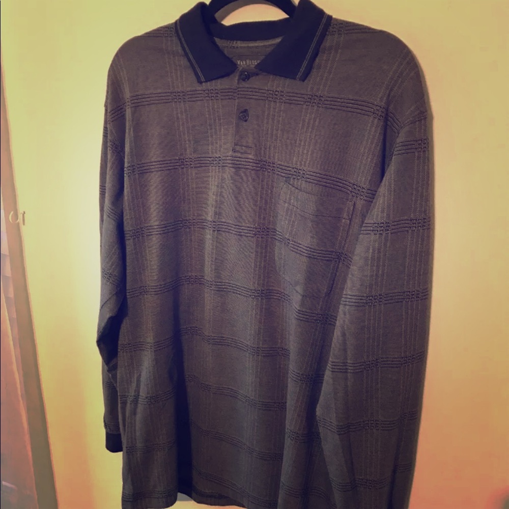 Large Van Heusen long sleeve shirt